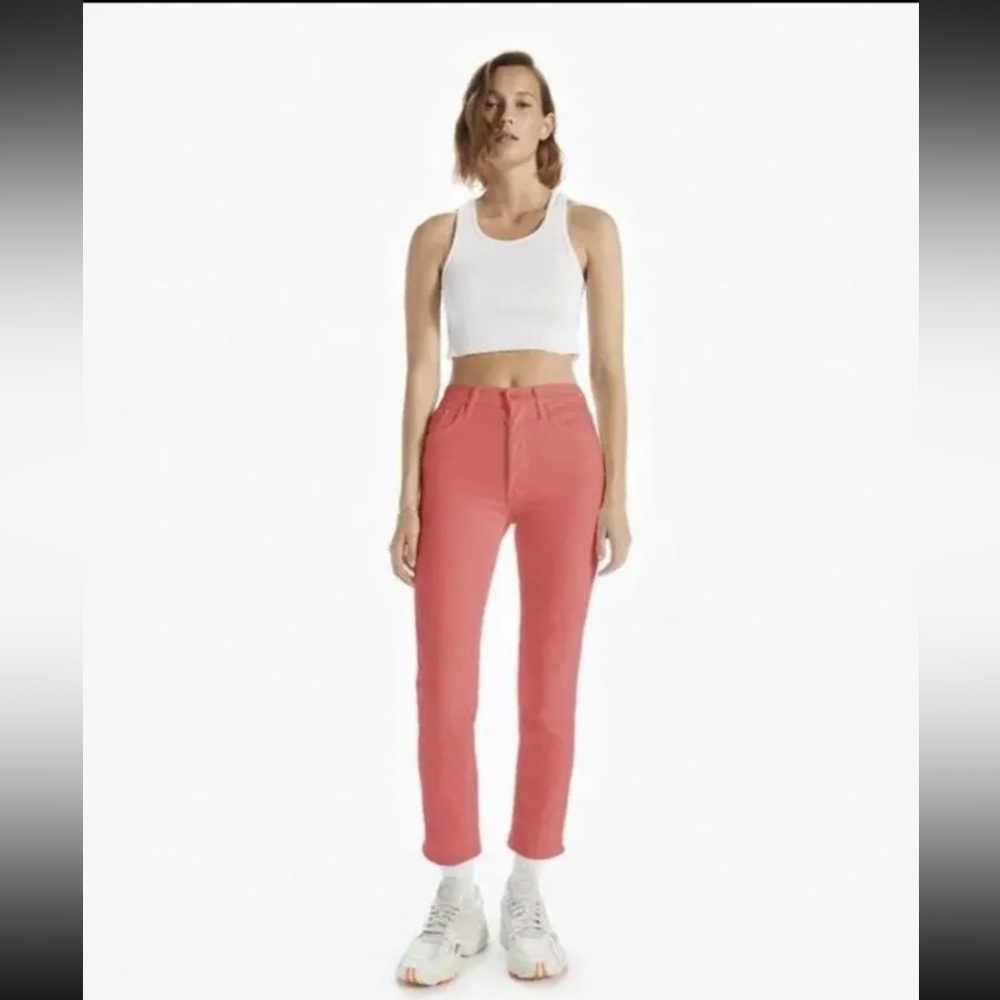 MOTHER The Tomcat Play Date Straight Ankle Crop Jean in Paradise Pink Size 27.